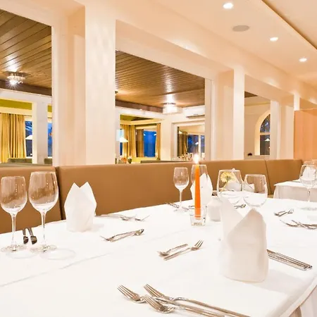 Lambrechtshof Hotel 4*